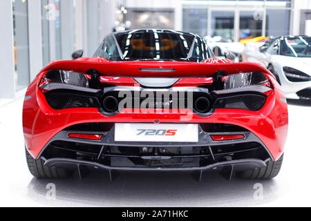 Neue Mclaren supercars innerhalb des Mclaren Leeds Showroom im Tempel Grün in Leeds. Stockfoto