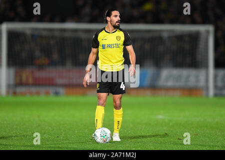 BURTON-on-Trent, England. 29. Oktober Ryan Edwards (4) von Burton Albion in der vierten Runde Carabao Cup Match zwischen Burton Albion und Leicester City an der Pirelli Stadium, Burton upon Trent am Dienstag, den 29. Oktober 2019. (Credit: Jon Hobley | MI Nachrichten) das Fotografieren dürfen nur für Zeitung und/oder Zeitschrift redaktionelle Zwecke verwendet werden, eine Lizenz für die gewerbliche Nutzung Kreditkarte erforderlich: MI Nachrichten & Sport/Alamy leben Nachrichten Stockfoto