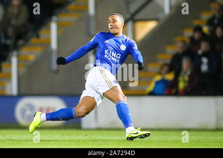 Burton Upon Trent, Großbritannien. 29 Okt, 2019. Youri Tielemans von Leicester City (8) Während der EFL Carabao Cup Runde 16 Match zwischen Burton Albion und Leicester City an der Pirelli Stadium, Burton upon Trent, England. Foto von Mick Haynes. Nur die redaktionelle Nutzung, eine Lizenz für die gewerbliche Nutzung erforderlich. Keine Verwendung in Wetten, Spiele oder einer einzelnen Verein/Liga/player Publikationen. Credit: UK Sport Pics Ltd/Alamy leben Nachrichten Stockfoto