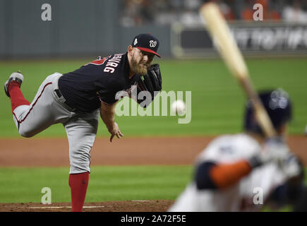 Houston, USA. 29 Okt, 2019. in Spiel 6 der World Series 2019 im Minute Maid Park in Houston am Dienstag, 29. Oktober 2019. Die Astros führen die Reihe 3-2 über den Angehörigen. Foto von trask Smith/UPI Quelle: UPI/Alamy leben Nachrichten Stockfoto