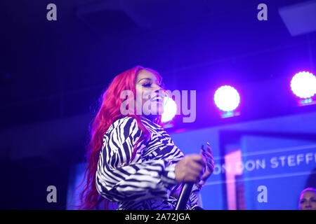 Stefflon Don führt an der Revolte Gipfel x AT&T LA am 27. Oktober 2019 im Magic Box in Los Angeles, Kalifornien. Stockfoto