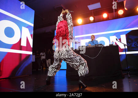 Stefflon Don führt an der Revolte Gipfel x AT&T LA am 27. Oktober 2019 im Magic Box in Los Angeles, Kalifornien. Stockfoto