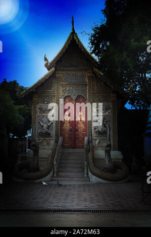 Chiang Mai, Thailand: 14. September 2019: Wat Ket Karam Kapelle mit Stuck Designs eingerichtet ist sehr exquisit. Stockfoto