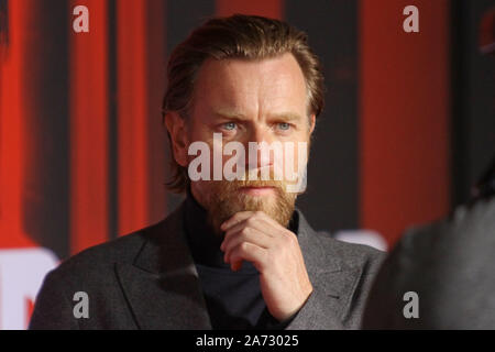 Los Angeles, USA. 29 Okt, 2019. Ewan McGregor bei Warner Bros. Bilder 'Doctor Schlafen 'Premiere im Regency Theatre, Los Angeles, CA, 29. Oktober 2019. Foto: Joseph Martinez/PictureLux Credit: PictureLux/Hollywood Archiv/Alamy leben Nachrichten Stockfoto