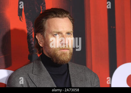 Los Angeles, USA. 29 Okt, 2019. Ewan McGregor bei Warner Bros. Bilder 'Doctor Schlafen 'Premiere im Regency Theatre, Los Angeles, CA, 29. Oktober 2019. Foto: Joseph Martinez/PictureLux Credit: PictureLux/Hollywood Archiv/Alamy leben Nachrichten Stockfoto