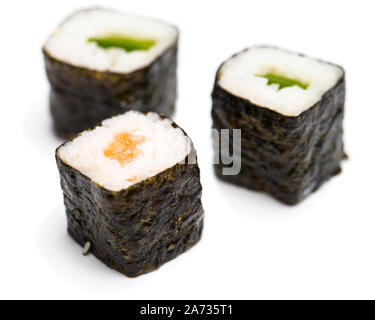 Drei Maki auf weißem Hintergrund Stockfoto