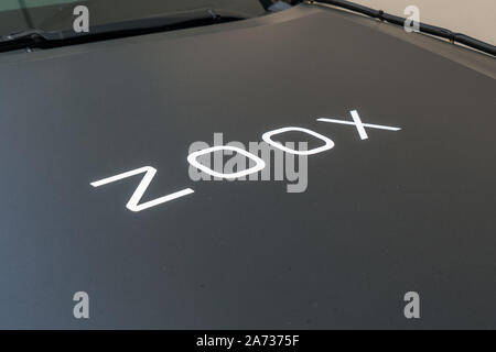 19 Okt, 2019 Menlo Park/CA/USA - Zoox selbst Fahren des Fahrzeugs am SLAC Community Day präsentiert; Zoox hat auf eine völlig neue Autom. Stockfoto