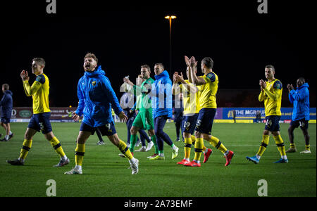 Oxford, UK. 29 Okt, 2019. Matty Taylor (auf Darlehen von Bristol City) von Oxford United und Mannschaftskameraden feiern es Masse während des Carabao Cup Runde 16 Match zwischen Oxford United und Sunderland an der Kassam Stadion, Oxford, England am 29. Oktober 2019. Foto von Andy Rowland. Credit: PRiME Media Images/Alamy leben Nachrichten Stockfoto