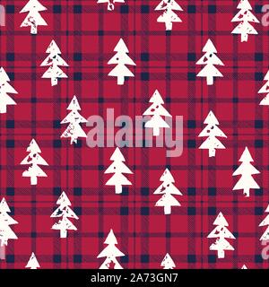 Rustikale Woodland Vektor nahtlose Muster mit weißen Hand-Stamped texturierte Silhouetten von Weihnachtsbäumen auf Classic blau und rot kariertem Schottenstoff Backgr Stock Vektor