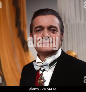 Von uns für Sie, zeigen Sie mit klassischer Musik, Deutschland 1969, Mitwirkender: Sandor Konya, ungarischer Opernsänger. Stockfoto