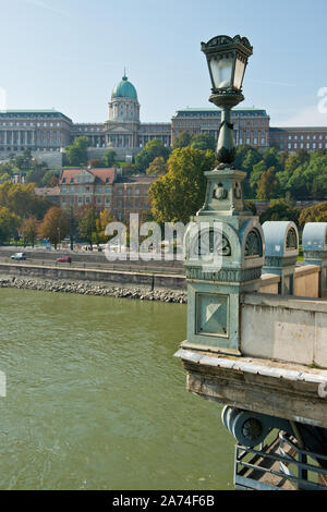 Széchenyi Kettenbrücke. Budapest, Ungarn Stockfoto