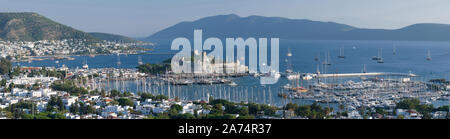 Panoramablick über Bodrum Bezirk von Hill, Mugla, Türkei Stockfoto