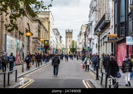 Bold Street, Liverpool, Großbritannien. Käufer im hektischen Stadtzentrum retail District. Stockfoto