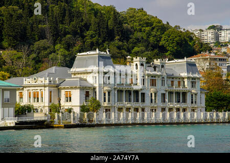 Die Ismail Pascha Yali in Bebek, Generalkonsulat der Arabischen Republik Ägypten, Istanbul, Türkei. Stockfoto