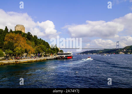 Ansicht des geschäftigen Bosporus, Istanbul, Türkei. Stockfoto