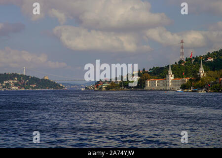 Kuleli militärischen High School, Kuleli Askeri Lisesi, asiatische Seite durch den Bosporus, Istanbul, Türkei. Stockfoto