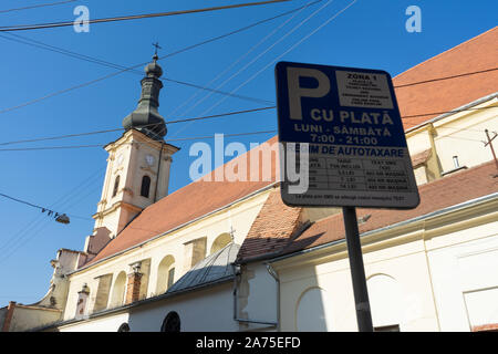 Cluj Napoca, Rumänien - 27 Okt, 2019: Das Franziskanerkloster und die Kirche in Cluj Napoca, Rumänien, Stockfoto