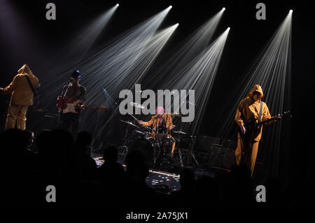 Kopenhagen, Dänemark. 29 Okt, 2019. Die englische Band WOOZE führt ein Live Konzert bei VEGA in Kopenhagen. (Foto: Gonzales Foto/Joe MIller/Alamy Live News). Stockfoto