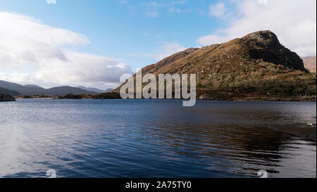 Die Landschaft der Oberen See im Nationalpark Killarney im County Kerry, Irland. Stockfoto