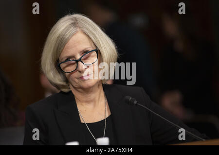 Washington, District of Columbia, USA. 30 Okt, 2019. Barbara Bailey Jongbloed, nominiert United States District Judge für den Bezirk von Connecticut, erscheint Ihre Nominierung Anhörung vor der Kommission des US-Senats auf die Justiz auf dem Capitol Hill in Washington, DC, USA, am 30. Oktober 2019. Credit: Stefani Reynolds/CNP/ZUMA Draht/Alamy leben Nachrichten Stockfoto