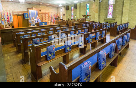 St George's RAF Kapelle der Erinnerung an Biggin Hill Airport in Kent. Die Kapelle wurde als Mahnmal für die Besatzungen, die starben, das Fliegen von Biggin Hill während des Zweiten Weltkriegs gebaut. Stockfoto