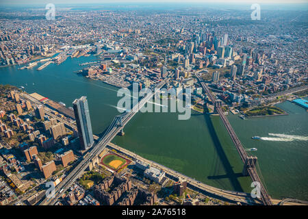 Luftaufnahme von Hubschrauber nach Manhattan, New York City. Stockfoto