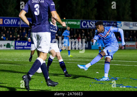 Den Haag, Niederlande. 30 Okt, 2019. DEN HAAG - 30-10-2019, deutscher Fußball, eredivisie Saison 2019-2020. Willem II Spieler Mike Tresor Ndayishimiye Kerben der 0-1 während des Spiels schnell - Willem II. Pokalspiel der ersten Runde. Credit: Pro Schüsse/Alamy leben Nachrichten Stockfoto