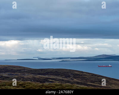 Blick von Ward Hill auf Bressay Blick nach Süden in Richtung Sumburgh Head, Bressay, Shetland Stockfoto