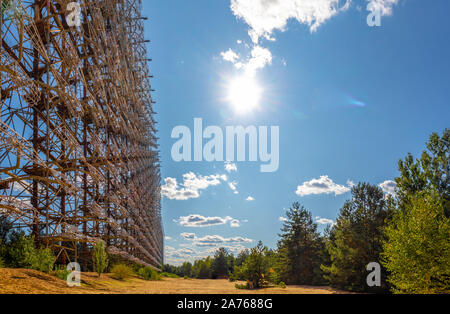 Sowjetische Horizont radar Station "Uga" in der Sperrzone von Tschernobyl, Ukraine Stockfoto