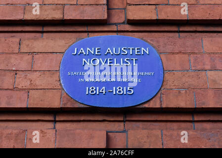 Jane Austen war in einem Haus auf dieser Seite mit ihrem Bruder Henry, blaue Plakette London Stockfoto