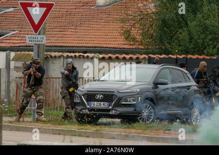 Hunderte von französischen Reservisten nehmen an Vezinet anti-terror attack Drill, Riorges, Loire, Frankreich Stockfoto