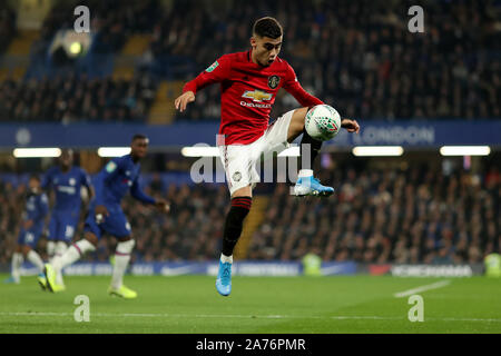 Stamford Bridge, London, UK. 30 Okt, 2019. Englische Fußball-Liga Cup, Carabao Schale, Chelsea Football Club, gegen Manchester United; Andreas Pereira von Manchester Utd - Streng redaktionelle Verwendung. Keine Verwendung mit nicht autorisierten Audio-, Video-, Daten-, Spielpläne, Verein/liga Logos oder "live" Dienstleistungen. On-line-in-Match mit 120 Bildern beschränkt, kein Video-Emulation. Keine Verwendung in Wetten, Spiele oder einzelne Verein/Liga/player Publikationen Quelle: Aktion plus Sport/Alamy leben Nachrichten Stockfoto