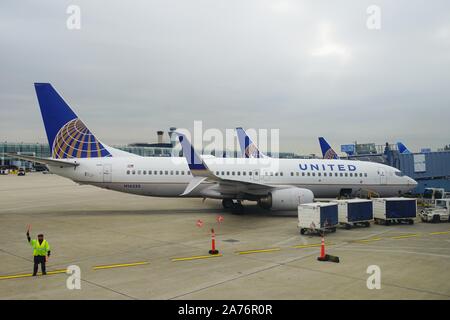 CHICAGO, IL-28 Oct 2019 - Ansicht von Flugzeugen von United Airlines (UA) Auf dem Internationalen Flughafen Chicago O'Hare (ORD). Stockfoto