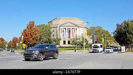 Severance Hall, in der das Cleveland Orchestra, hat ein Teil der Universität Circle entlang Euclid Avenue wird seit 1931 in Cleveland, OH Stockfoto