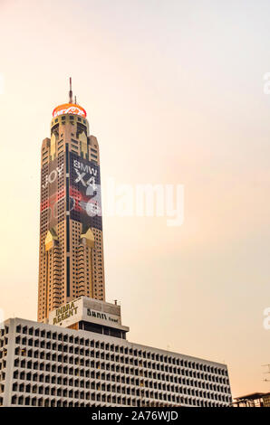 BANGKOK, THAILAND - 22. Dezember 2018: Ansicht des Baiyoke Tower II in Bangkok ist das zweithöchste Gebäude 88 - Geschichte, Höhe von 328.4 m. in Bangkok. Stockfoto