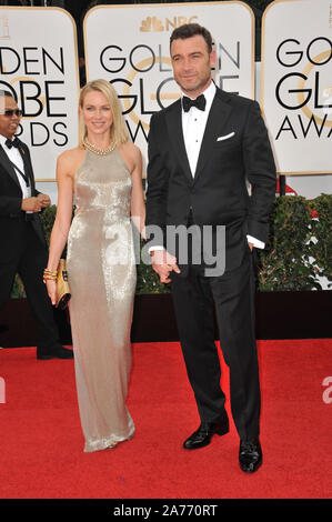 LOS ANGELES, Ca - 12. JANUAR 2014: Naomi Watts & Mann Liev Schreiber bei der 71st jährlichen Golden Globe Awards im Beverly Hilton Hotel. © 2014 Paul Smith/Featureflash Stockfoto