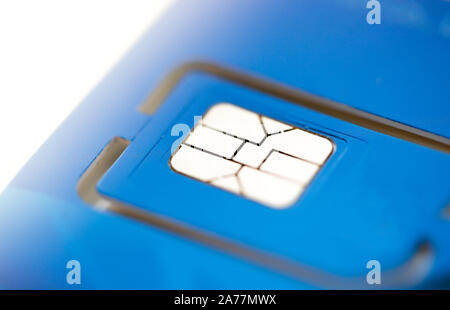 Handy sim-karte Detailansicht auf Blue Card Stockfoto