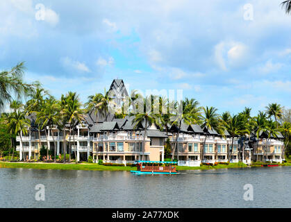 Apartments in Laguna Phuket Golf Club in einer Lagune in Bangtao Phuket Asien Thailand gelegen Stockfoto