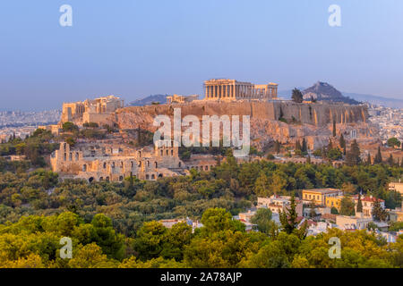 Griechenland. Athen. Akropolis. Parthenon. Rosa Sonnenuntergang Stockfoto