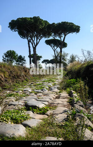 Rom. Italien. Parco degli Acquedotti, Abschnitt der alten römischen Straße Via Latina. Die Via Latina ist 191 km lang und führt von der Porta Capena in der Se Stockfoto