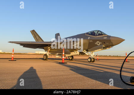 Lockheed Martin F-35c Lightning II auf Asphalt Stockfoto