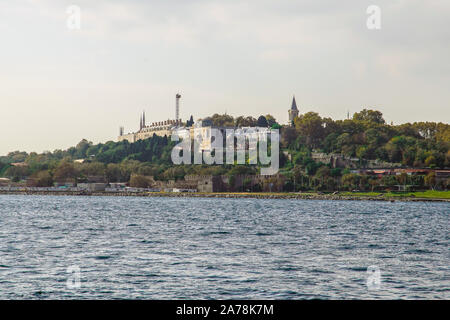 Blick vom Topkapi-Palast und der Garten vom Bosporus, Istanbul, Türkei Stockfoto