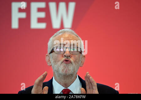 Der Führer der Jeremy Corbyn startet Bundestagswahlkampf der Labour Party an der Battersea Arts Centre, London. Stockfoto