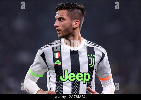 Torino, Italien. 30. Oktober 2019. Italienische Serie A Juventus FC vs Genua CFC. Rodrigo Bentancur von Juventus Turin. Stockfoto