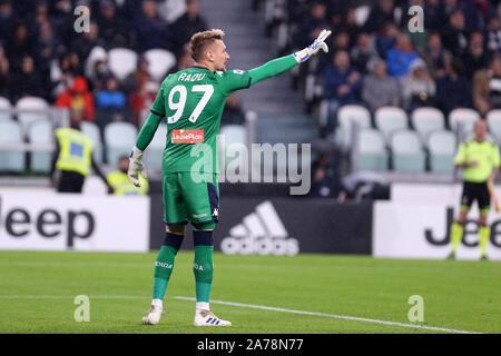 Torino, Italien. 30. Oktober 2019. Italienische Serie A Juventus FC vs Genua CFC. Ionut Andrei Radu von Genua CFC. Stockfoto