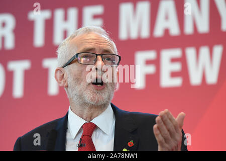 Der Führer der Jeremy Corbyn startet Bundestagswahlkampf der Labour Party an der Battersea Arts Centre, London. Stockfoto