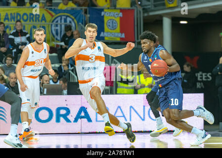 Andorra La Vella, Andorra: 2019 Oktober 06: Spieler, die in der Tätigkeit am Eurocup Übereinstimmung zwischen Mora Banc Andorra BC und Promitheas Patras, Endstand 81 - Stockfoto