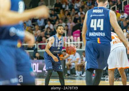 Andorra La Vella, Andorra: 2019 Oktober 06: Spieler, die in der Tätigkeit am Eurocup Übereinstimmung zwischen Mora Banc Andorra BC und Promitheas Patras, Endstand 81 - Stockfoto