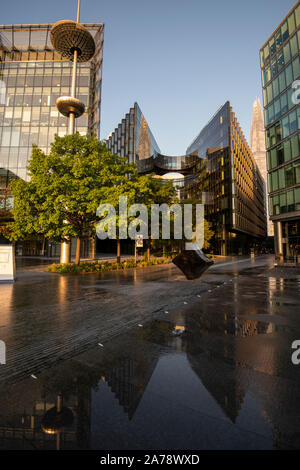 Sommermorgen Licht an mehr London Place am Flussufer an der Southbank, London England Großbritannien Stockfoto