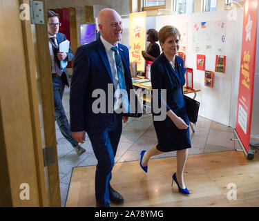 Edinburgh, Großbritannien. 31 Okt, 2019. Edinburgh, 31. Oktober 2019. Im Bild: Nicola Sturgeon MSP - Erster Minister von Schottland. Wöchentliche Sitzung des Ersten Minister Fragen an das schottische Parlament. Credit: Colin Fisher/Alamy leben Nachrichten Stockfoto